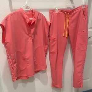 Figs Coral Scrub Top